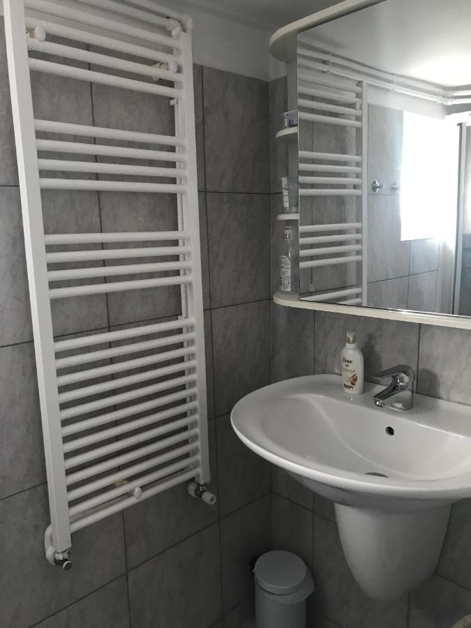 Permissive Villa Cluj-Napoca Buitenkant foto
